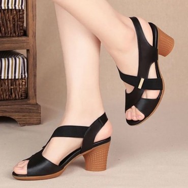 Women Casual Plus Size Peep Toe Cutout PU Chunky Heel Sandals